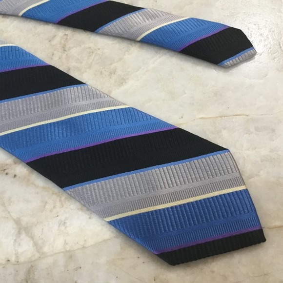 I K E BEHAR SILK TIE - Picture 7 of 9